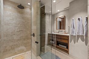 Oceanfront Apartments with Great Views