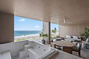 Oceanfront Apartments with Great Views