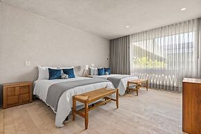 Oceanfront Apartments with Great Views
