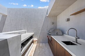 Oceanfront Apartments with Great Views
