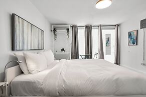 750 Miramar by Otium