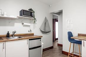 750 Miramar by Otium