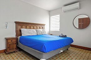 750 Miramar by Otium