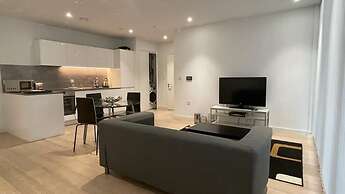 Fully Serviced One Bed Apartment In Rw