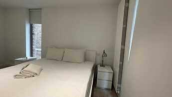Fully Serviced One Bed Apartment In Rw