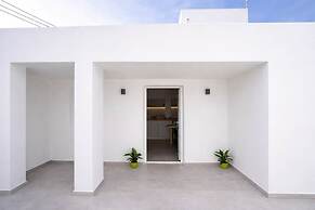 Iliana s Getaway - Private Villa With Jacuzzi