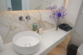Iliana s Getaway - Private Villa With Jacuzzi
