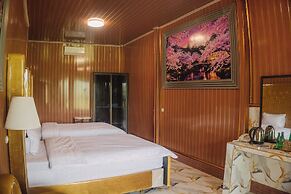 Mik Resort & Hotel
