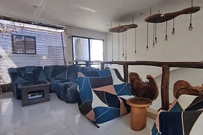 Liane'S Place