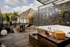 The Lima Ocean Suites Pererenan