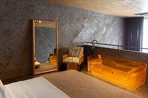 The Lima Ocean Suites Pererenan
