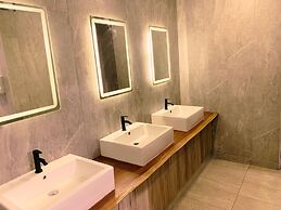 Bugis Social- Newly Renovated