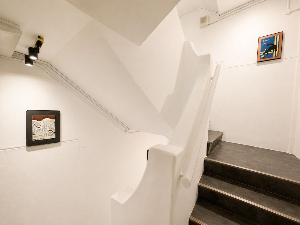 Bugis Social- Newly Renovated