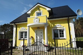 Holidayhome in Nowe Warpno for 10 Persons