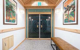 Yuseong Manwol Hotel (Hanok)