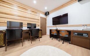 Yuseong Manwol Hotel (Hanok)