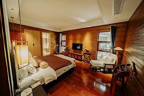 Flame Resort And Bistro Phnom Penh