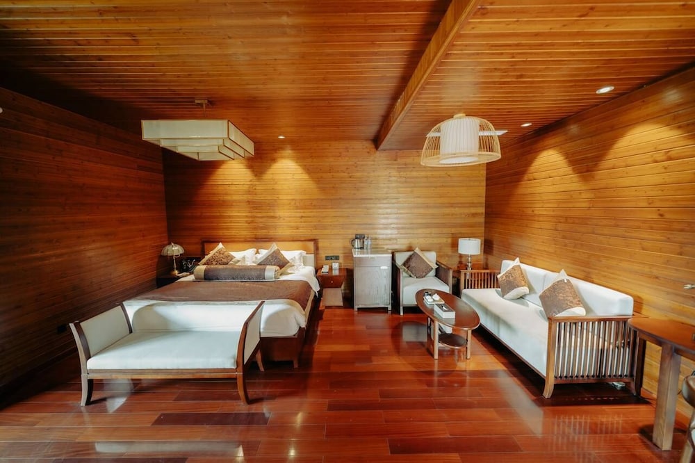 Flame Resort And Bistro Phnom Penh