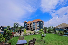 Port Harbor Hotel