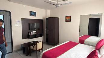 Amber Hotel & Restaurant