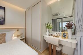 The Aqua Luxury Apart Hotel Waterfront