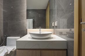 The Aqua Luxury Apart Hotel Waterfront