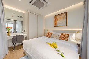 The Aqua Luxury Apart Hotel Waterfront