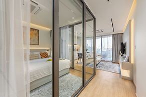 The Aqua Luxury Apart Hotel Waterfront