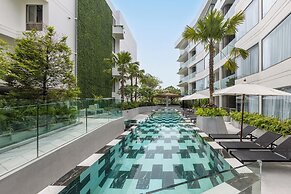 The Aqua Luxury Apart Hotel Waterfront