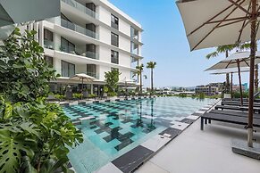 The Aqua Luxury Apart Hotel Waterfront