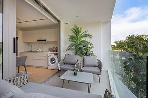 The Aqua Luxury Apart Hotel Waterfront