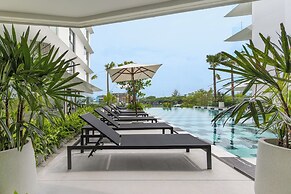 The Aqua Luxury Apart Hotel Waterfront