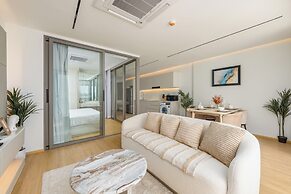 The Aqua Luxury Apart Hotel Waterfront