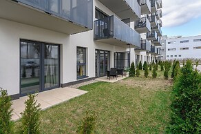 Lumina apartment with patio and parking