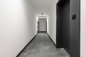 Lumina apartment with patio and parking