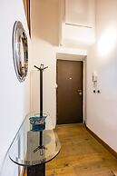 Quercia Design Home in the Center