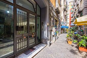 Quercia Design Home in the Center