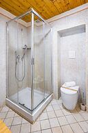 Quercia Design Home in the Center