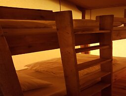 Mountain Glamping Retreat for 6 Guests