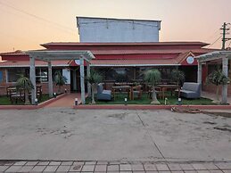 Hotel Jade Meadows