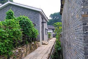 Heart Retret Seasons Village