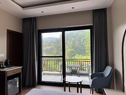 Saraiville - Boutique Riverside Stay