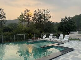 Saraiville - Boutique Riverside Stay
