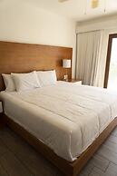 Villa With Direct Pool Access in Gathered Complex