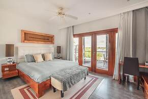 Studio 3 Guests Balcony With Views Fishing Lodge