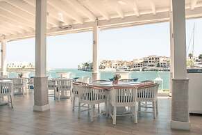 Studio 3 Guests Balcony With Views Fishing Lodge