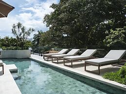 Luxury 2br Apt Pool Access