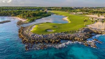 Cozy 1br w Balcony Pool Beach Access Cap Cana