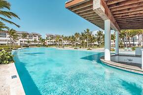 Apt w 2br-beachfront Private Pool in Sotogrande