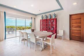 Apt w 2br-beachfront Private Pool in Sotogrande